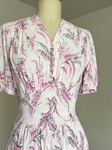 vintage 1940s novelty pink rayon dress {xs/s}