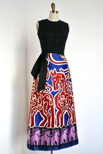 Load image into Gallery viewer, vintage 1970s Tori Richard novelty horse dress