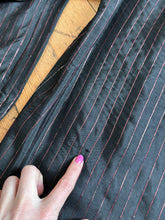 Load image into Gallery viewer, vintage 1950s BLACK &amp; red striped long sleeve shirt - loop collar