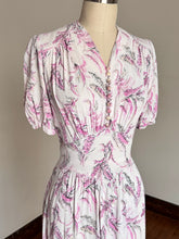 Load image into Gallery viewer, vintage 1940s novelty pink rayon dress {xs/s}