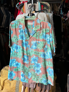 vintage 1950s rayon Hawaiian shirt