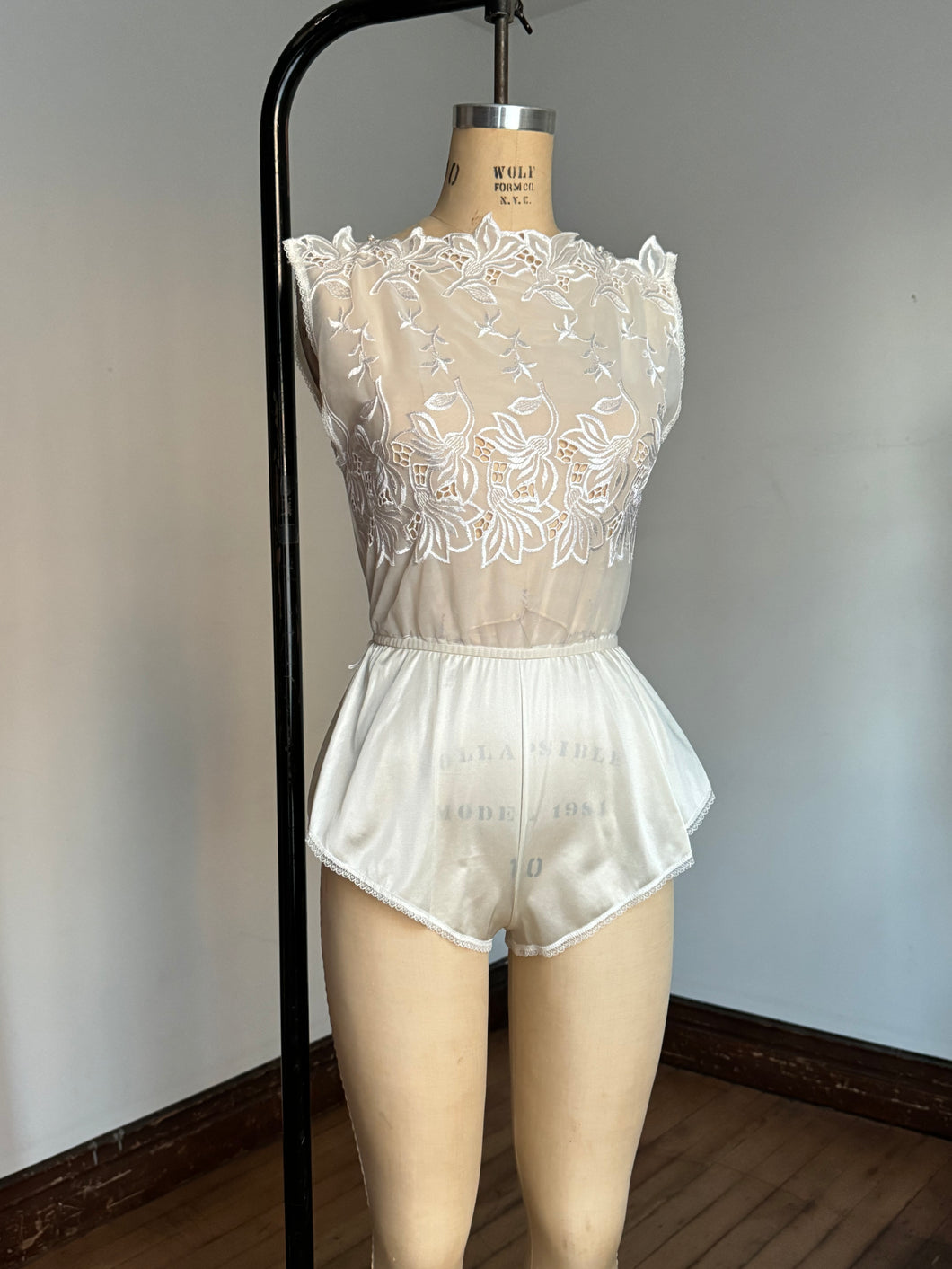 vintage 1970s 80s sheer bodysuit {xs/s}