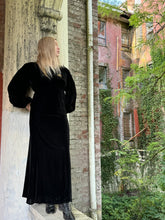 Load image into Gallery viewer, vintage 1930s black velvet gown {s/m}