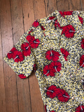 Load image into Gallery viewer, vintage 1950s 60s Hawaiian shirt