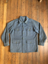 Load image into Gallery viewer, vintage 1940s White Stag cruiser wool 4 pocket jacket