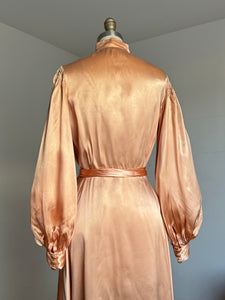 vintage 1940s pink satin dressing gown {s}