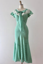 Load image into Gallery viewer, vintage 1930s green cotton dress