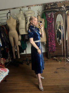 vintage 1930s blue velvet dress {xs}