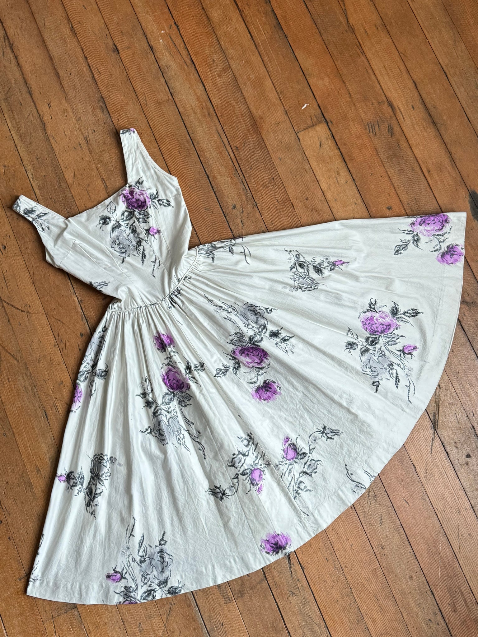 vintage 1950s floral cotton sun dress {xxs} Trunk of Dresses vintage 1950s floral cotton sun dress {xxs} Trunk of Dresses