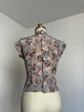 Load image into Gallery viewer, vintage 1940s abstract blouse {s/m}