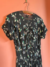 Load image into Gallery viewer, vintage 1940s floral rayon dress {s/m}