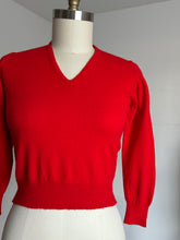 Load image into Gallery viewer, vintage 1940s red wool sweater {xs-s}