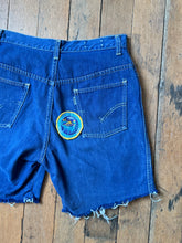 Load image into Gallery viewer, vintage 1960s big E LEVIS for gals cut off denim shorts