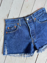 Load image into Gallery viewer, vintage 1980s Levis red line selvedge cut off shorts 27"W