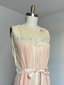 vintage 1900s silk nightgown {m}