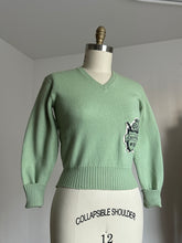 Load image into Gallery viewer, vintage 1950s varsity pullover sweater {xs-m}