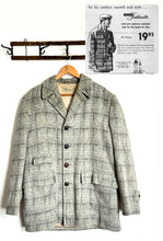 Load image into Gallery viewer, vintage 1950s Hercules flecked Fieldmaster coat