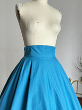 Load image into Gallery viewer, vintage 1950s blue cotton circle skirt {xs}