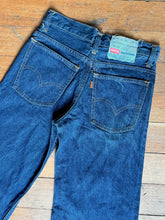 Load image into Gallery viewer, NOS vintage 1970s LEVIS wide leg jeans - JUNIORS
