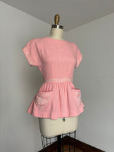 Load image into Gallery viewer, vintage 1940s pink linen blouse {xs}