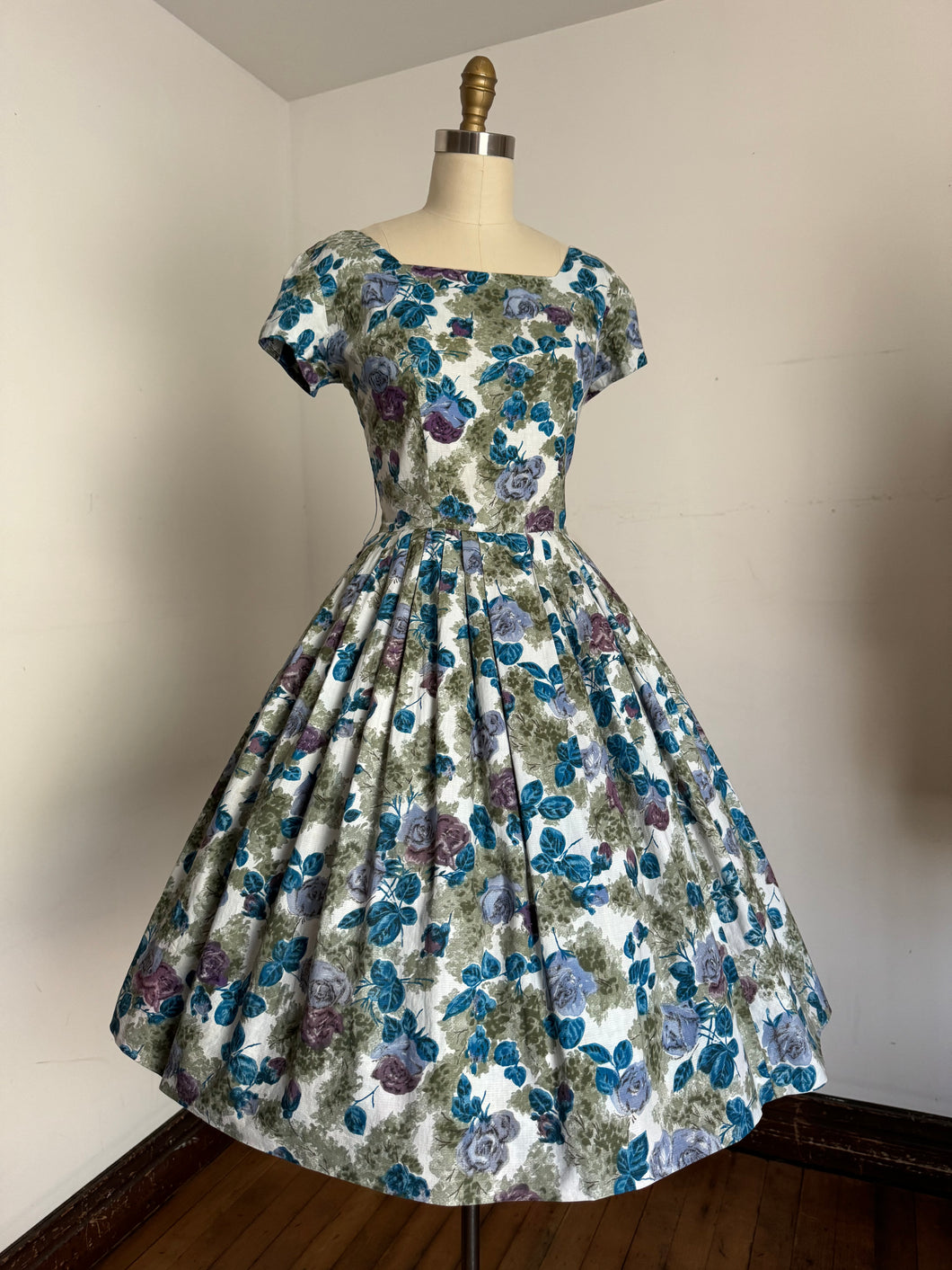 vintage 1950s floral dress {s}