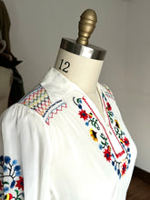 Load image into Gallery viewer, vintage 1940s embroidered folk blouse {m/l}