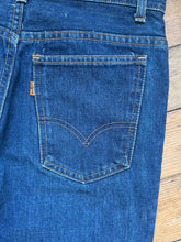 Load image into Gallery viewer, vintage 1970s Big E Levis  746 denim jeans flares bell bottoms 30W