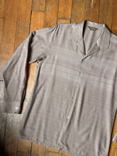Load image into Gallery viewer, vintage 1970s does 50s button up long sleeve shirt