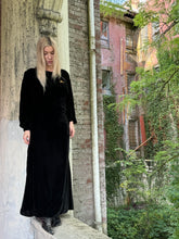 Load image into Gallery viewer, vintage 1930s black velvet gown {s/m}