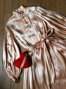 vintage 1940s pink satin dressing gown {s}