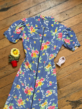 Load image into Gallery viewer, vintage 1930s floral rayon dressing gown {xs}