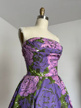 Load image into Gallery viewer, vintage 1950s purple roses dress {xs}