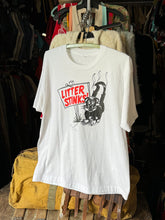 Load image into Gallery viewer, vintage 1990s LITTER STINKS skunk t-shirt