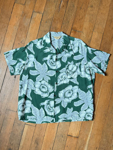 vintage 1940s green Hawaiian rayon shirt - loop collar