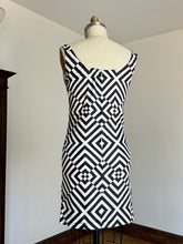 Load image into Gallery viewer, vintage 1960s psychedelic black and white dress {s/m}