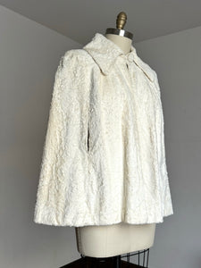 vintage 1940s faux fur cape