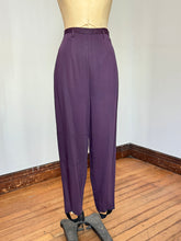 Load image into Gallery viewer, vintage 1940s slacks ski pants 28”W