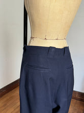 Load image into Gallery viewer, vintage 1940s navy blue slacks with watch pocket 32"W