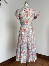 Load image into Gallery viewer, vintage 1950s novelty people print dress {m}