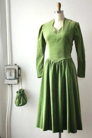 vintage 1940s green velvet dress with purse