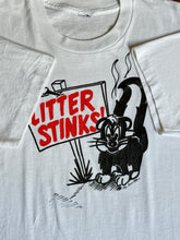 Load image into Gallery viewer, vintage 1990s LITTER STINKS skunk t-shirt