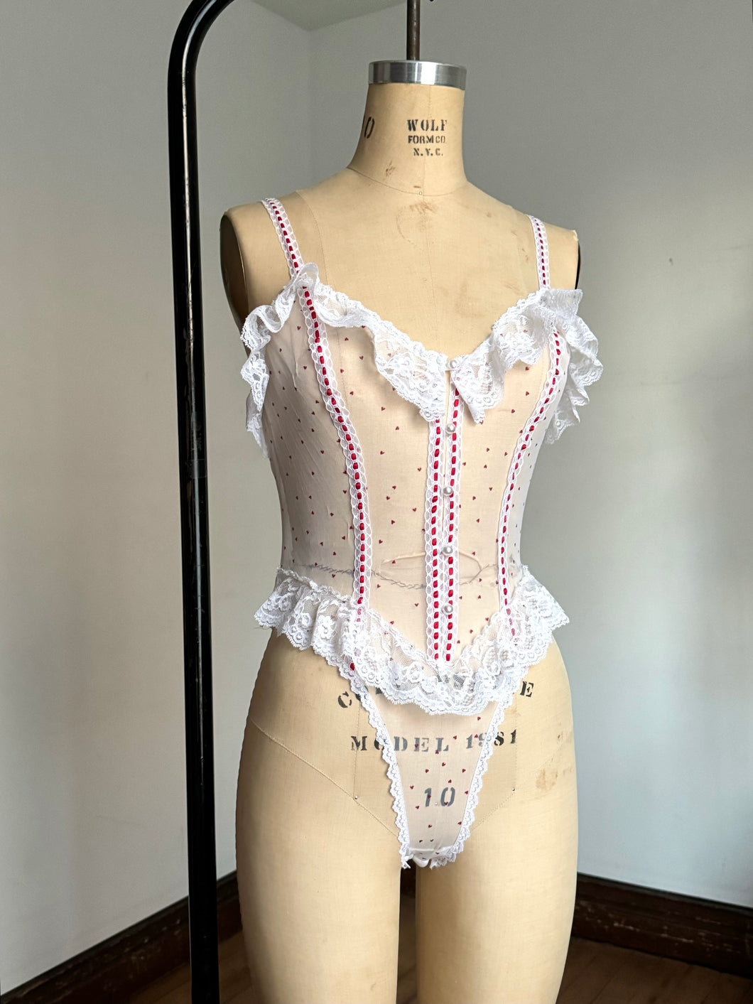 vintage 1980s little hearts bodysuit teddy lingerie {xs/s}