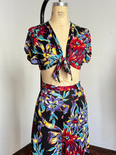 Load image into Gallery viewer, vintage 1940s floral rayon jersey pant play set {s/m}