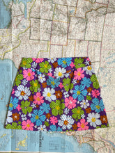 Load image into Gallery viewer, vintage 1970s floral mini skirt 30”W