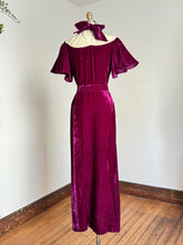 Load image into Gallery viewer, vintage 1930s purple pink velvet evening gown {s}