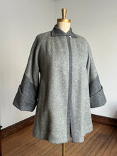 Load image into Gallery viewer, vintage 1950s grey two-tone coat {up to XL}