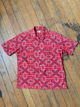 Load image into Gallery viewer, vintage 1950s bandana print shirt - loop collar
