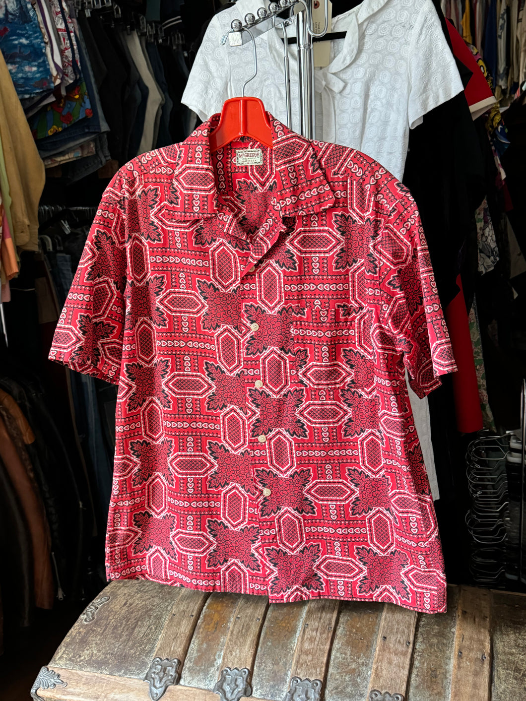 vintage 1950s bandana print shirt - loop collar