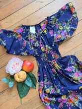Load image into Gallery viewer, vintage 1970s flutter sleeve floral dress {xs}
