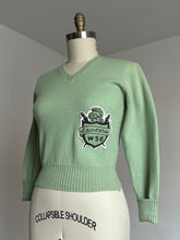 Load image into Gallery viewer, vintage 1950s varsity pullover sweater {xs-m}